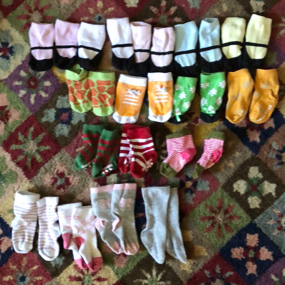 Lot of infant socks trumpette baby legs etiquette